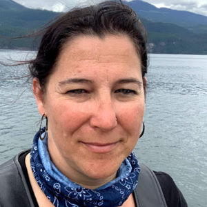 Meet your Posher, Caralee